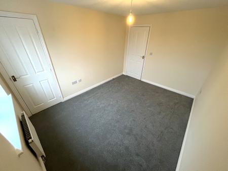 4 bedroom End of terrace house to let in Hull Street, Hilton, DE65