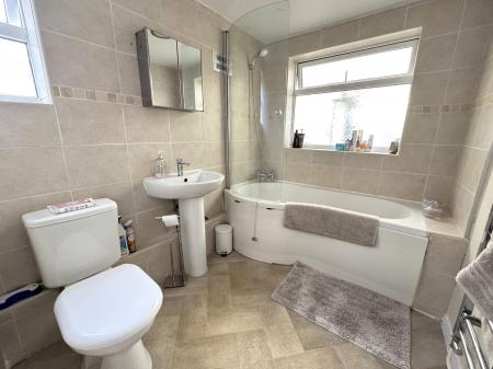 3 bedroom Terraced House for sale in High Bank Road, Burton-On-Trent, DE15