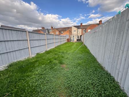 3 bedroom Terraced House for sale in High Bank Road, Burton-On-Trent, DE15