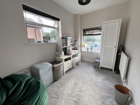 3 bedroom Terraced House for sale in High Bank Road, Burton-On-Trent, DE15
