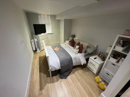 1 bedroom Flat to let in Wetmore Road, The Old Coopers Wetmore Road, DE14