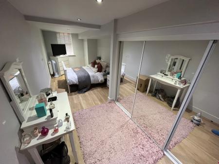 1 bedroom Flat to let in Wetmore Road, The Old Coopers Wetmore Road, DE14