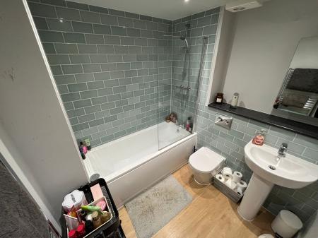 1 bedroom Flat to let in Wetmore Road, The Old Coopers Wetmore Road, DE14