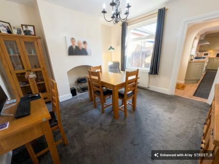 4 bedroom Semi-detached house for sale in Belmont Street, Swadlincote, DE11