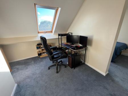 4 bedroom Semi-detached house for sale in Belmont Street, Swadlincote, DE11