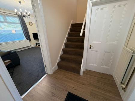 4 bedroom Semi-detached house for sale in Belmont Street, Swadlincote, DE11