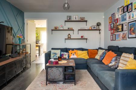 3 bedroom Semi-detached house for sale in Fellows Drive, Burton-On-Trent, DE14