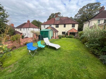 3 bedroom House for sale in Hillside Road, Linton, DE12