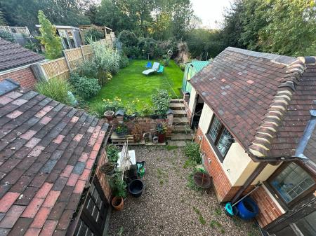 3 bedroom House for sale in Hillside Road, Linton, DE12
