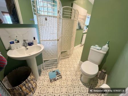 3 bedroom House for sale in Hillside Road, Linton, DE12