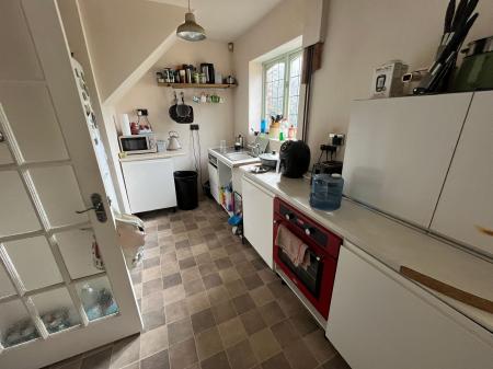 3 bedroom House for sale in Hillside Road, Linton, DE12