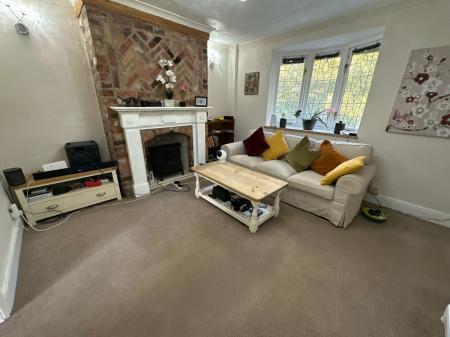 3 bedroom House for sale in Hillside Road, Linton, DE12