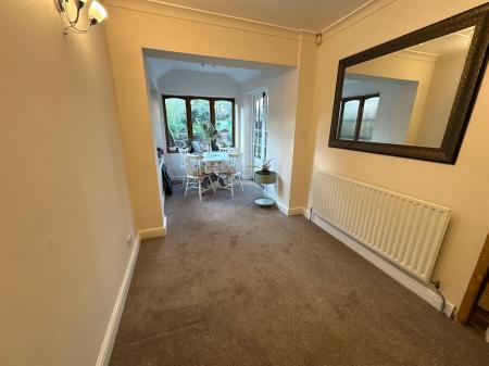3 bedroom House for sale in Hillside Road, Linton, DE12