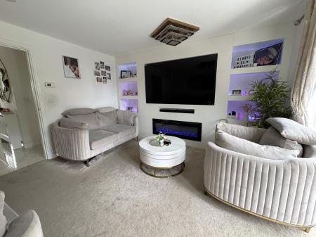 4 bedroom Semi-detached house for sale in Abbot Road, Burton-On-Trent, DE13