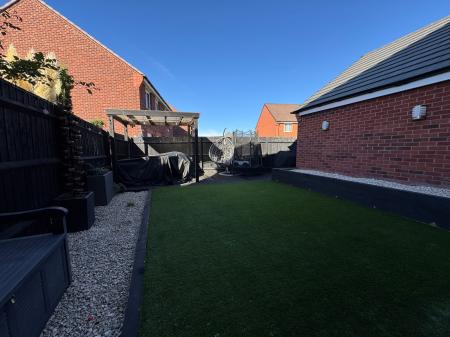 4 bedroom Semi-detached house for sale in Abbot Road, Burton-On-Trent, DE13