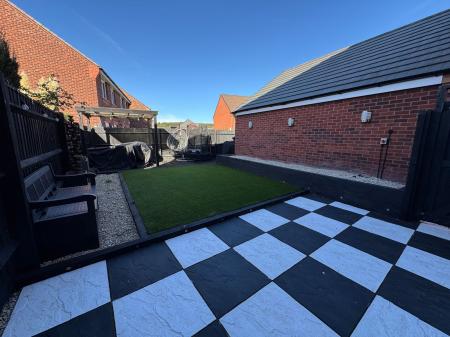 4 bedroom Semi-detached house for sale in Abbot Road, Burton-On-Trent, DE13