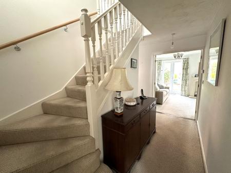 4 bedroom Detached house to let in Greenwich Avenue, Church Gresley, DE11