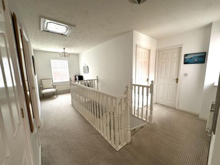 4 bedroom Detached house to let in Greenwich Avenue, Church Gresley, DE11