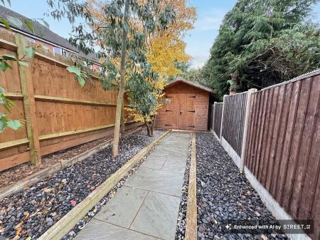 2 bedroom Semi-detached house for sale in The Eyrie, Burton-On-Trent, DE15