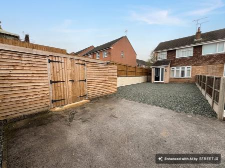 2 bedroom Semi-detached house for sale in The Eyrie, Burton-On-Trent, DE15