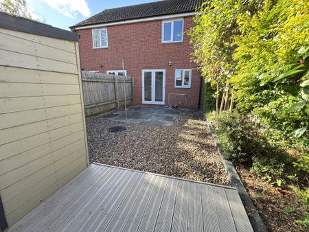2 bedroom Semi-detached house for sale in Adkins Close, Burton-On-Trent, DE14