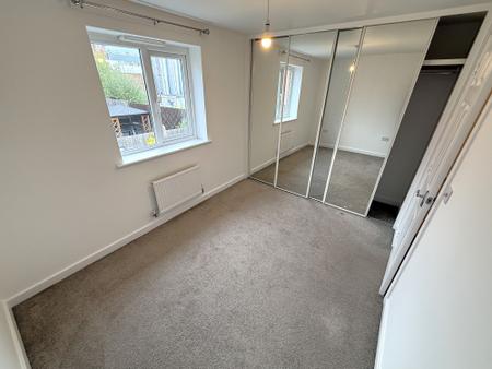 2 bedroom Semi-detached house for sale in Adkins Close, Burton-On-Trent, DE14