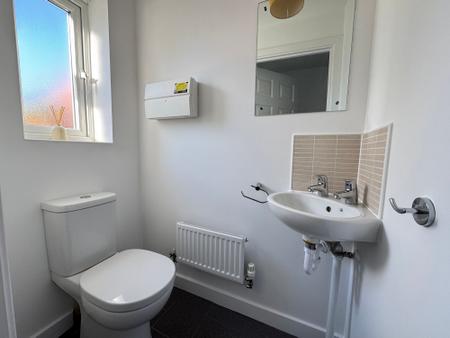 2 bedroom Semi-detached house for sale in Adkins Close, Burton-On-Trent, DE14