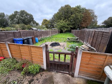 3 bedroom End of terrace house for sale in Baker Street, Burton-On-Trent, DE15