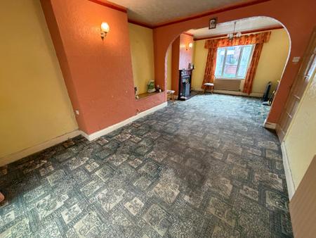 3 bedroom End of terrace house for sale in Baker Street, Burton-On-Trent, DE15