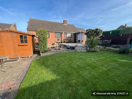 2 bedroom Detached bungalow to let in Pear Tree Avenue, Newhall, DE11