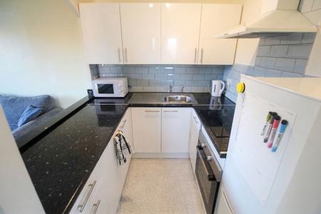1 bedroom Flat to let in The Cloisters, Burton-On-Trent, DE15