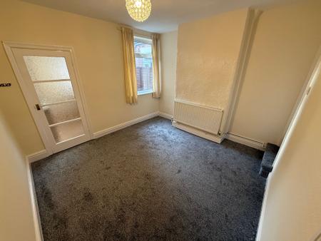 3 bedroom Terraced House to let in Short Street, Burton-On-Trent, DE15