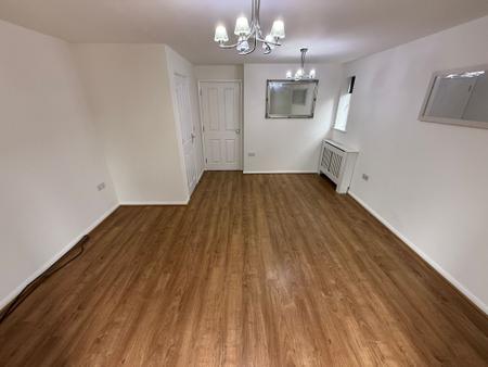 3 bedroom Terraced House to let in Bexley Drive, Church Gresley, DE11