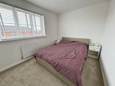 2 bedroom Semi-detached house for sale in Thorneywood Road, Drakelow, DE15