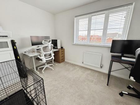 2 bedroom Semi-detached house for sale in Thorneywood Road, Drakelow, DE15