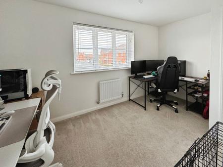 2 bedroom Semi-detached house for sale in Thorneywood Road, Drakelow, DE15