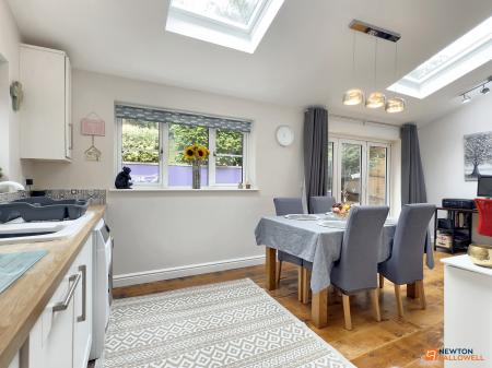 3 bedroom Detached house for sale in Alvis Dale, Rothley, LE7