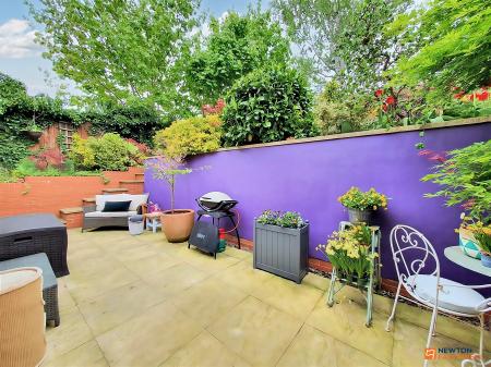 3 bedroom Detached house for sale in Alvis Dale, Rothley, LE7