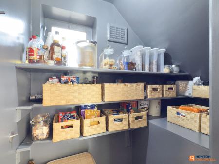 5 bedroom Detached house for sale in Abbotts Oak Drive, Coalville, LE67