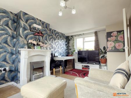 3 bedroom Semi-detached house for sale in Beacon Crescent, Coalville, LE67