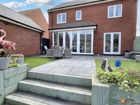 4 bedroom Detached house for sale in Bennett Close, Hugglescote, LE67