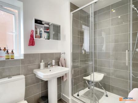 4 bedroom Detached house for sale in Bennett Close, Hugglescote, LE67