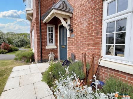 4 bedroom Detached house for sale in Bennett Close, Hugglescote, LE67