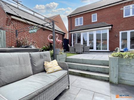 4 bedroom Detached house for sale in Bennett Close, Hugglescote, LE67