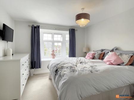 4 bedroom Detached house for sale in Bennett Close, Hugglescote, LE67