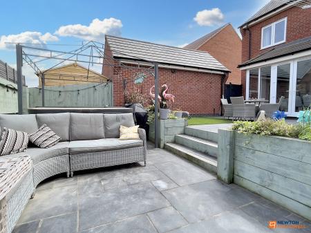 4 bedroom Detached house for sale in Bennett Close, Hugglescote, LE67