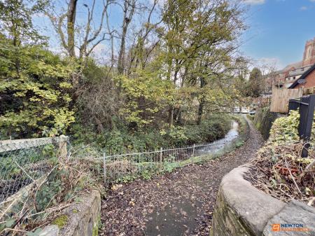 2 bedroom Terraced House for sale in Castle Street, Whitwick, LE67