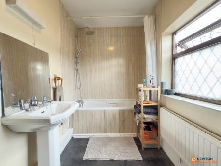 2 bedroom Terraced House for sale in Castle Street, Whitwick, LE67