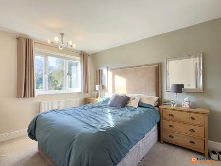 4 bedroom Detached house for sale in Chapel Street, Ibstock, LE67