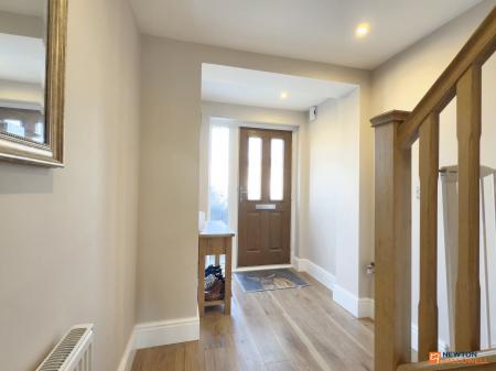 4 bedroom Detached house for sale in Chapel Street, Ibstock, LE67